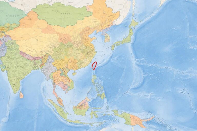 découvrez l'emplacement exact de taïwan sur la carte du monde et apprenez-en plus sur sa géographie, sa position stratégique en asie de l'est et ses pays voisins.